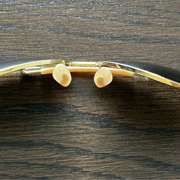 Vintage Ray-Ban Aviator Unisex Sunglasses - Picture 2 of 6